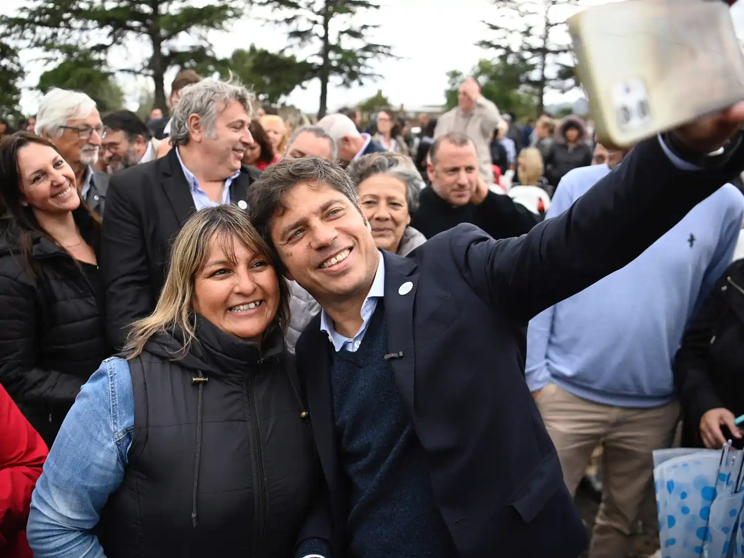Axel Kicillof encabezó un acto de entrega de viviendas en Tornquist.