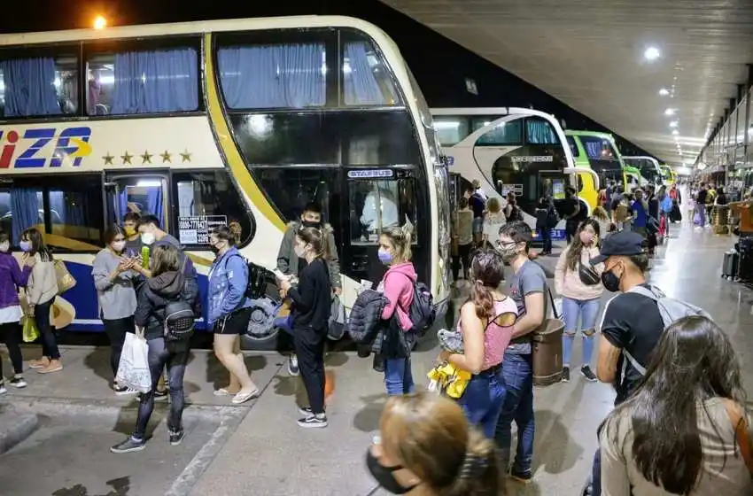 Pasaje en mano: el fin de semana largo arrojó cifras importantes en la industria del transporte a larga distancia