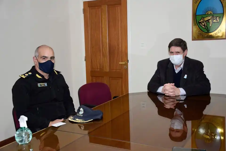 Gargaglione con el Superintendente de Seguridad de la Región Atlántica