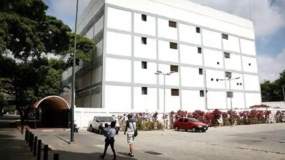 PRESO el director de cárcel de LA PLANTA por fuga de tres colombianos acusados de terrorismo