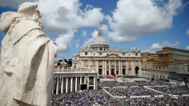 ¿Qué protocolo sigue la Iglesia católica cuando muere un Papa?