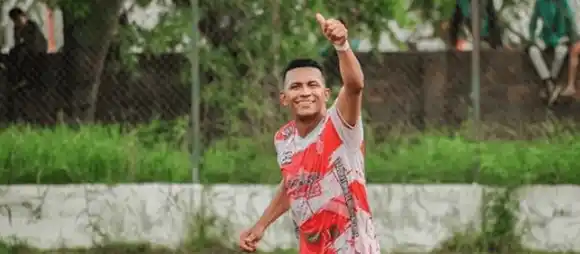 Futbolista murió tras caer de un altísimo edificio en Bogotá