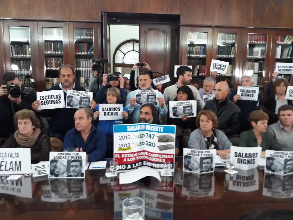 Nueva propuesta del gobierno provincial del 30% a docentes bonaerenses: Los gremios la rechazaron