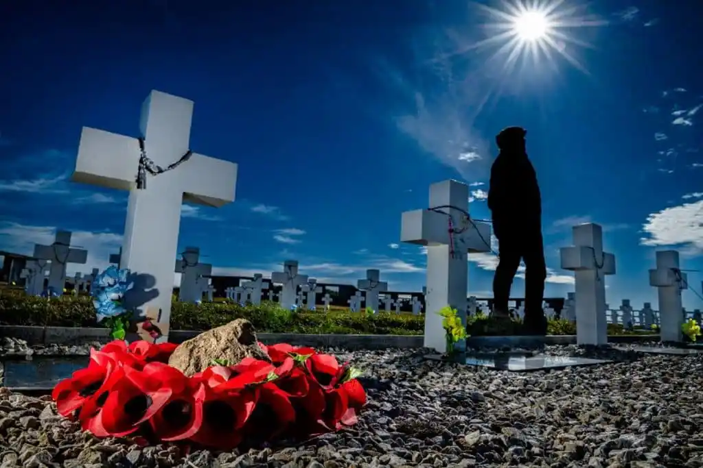 Exponen en Libertador San Martín la muestra fotográfica “En mis ojos, Malvinas”