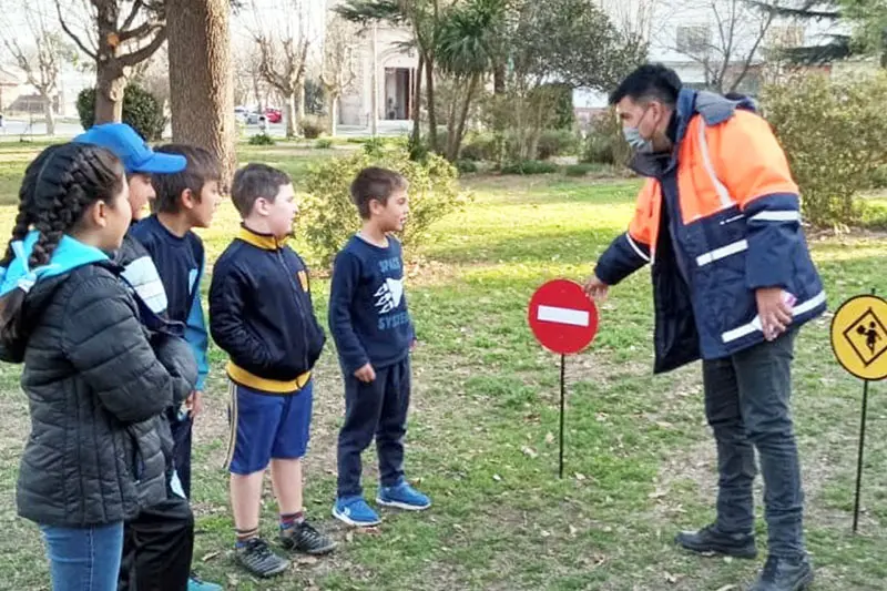 Se lanzó en Juan N. Fernández el programa municipal “Interiorizar”