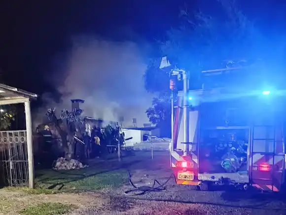 Incendio en un quincho de General Campos