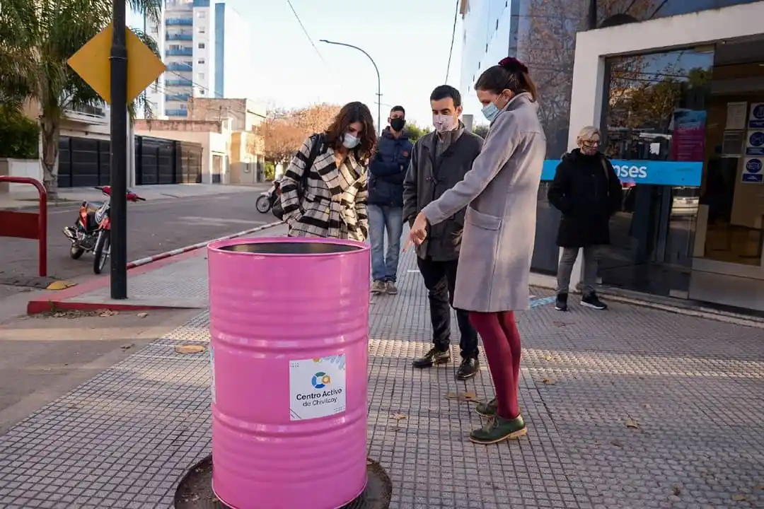 Tachos rosados en Chivilcoy: Jefa de Anses respondió burlas y críticas de redes sociales