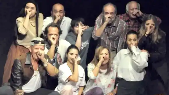 Esta noche, Intangible Teatro presenta “Todo lo que se avecina” en Salta la Térmica