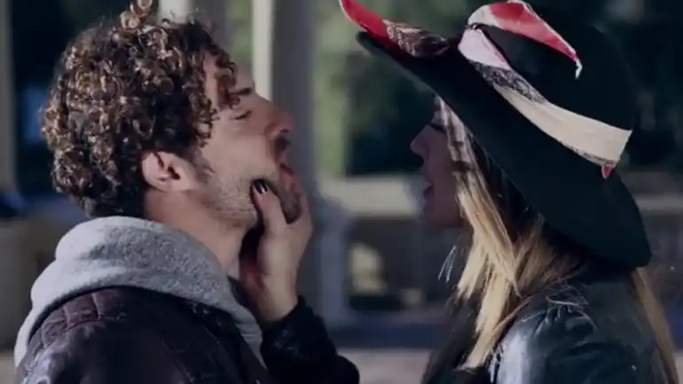 Bisbal, enamoradísimo: "Me siento muy feliz"