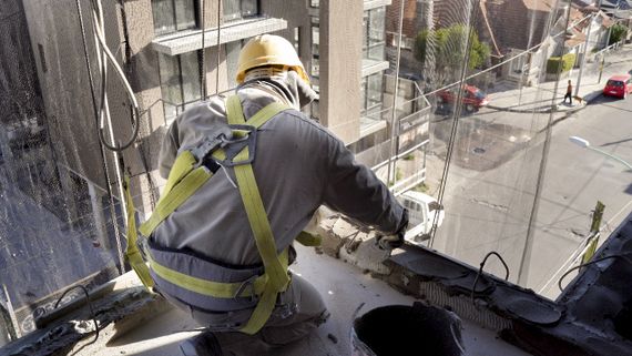 El índice de desocupación se redujo al 9,6 por ciento durante el segundo trimestre