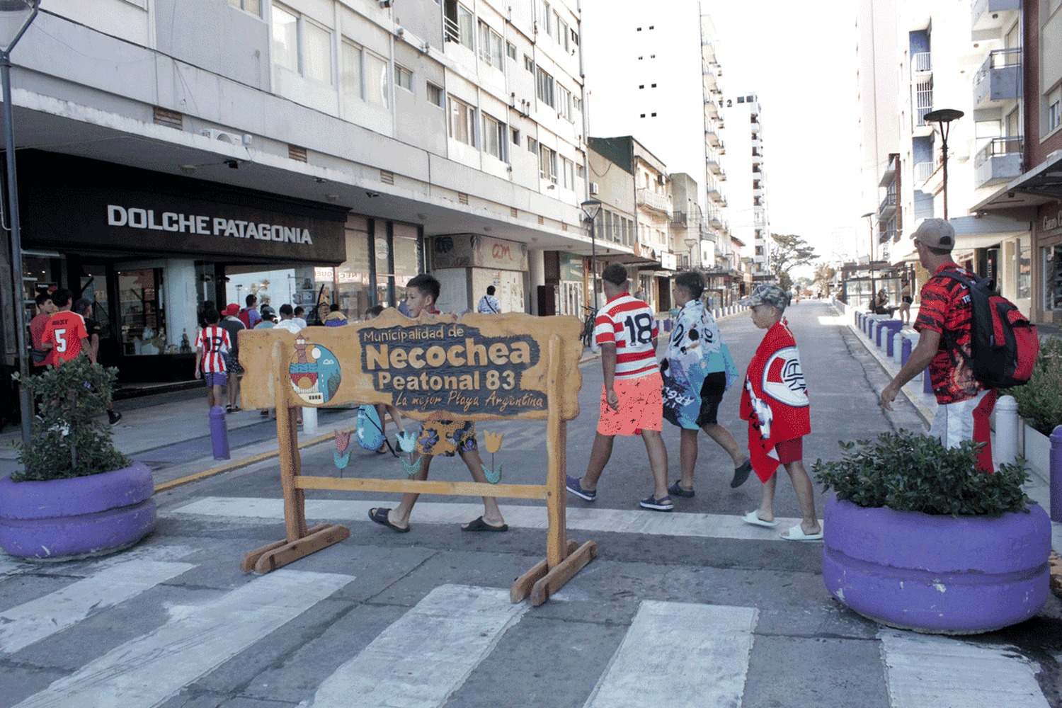 La calle 83 se convirtió en peatonal