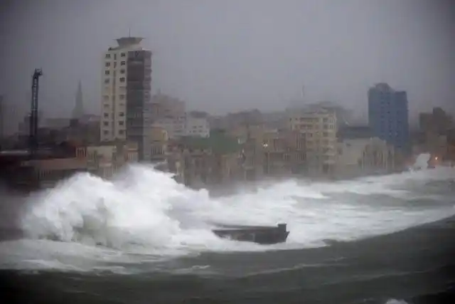 El Gobierno evacuó a 77 argentinos damnificados por el huracán Irma