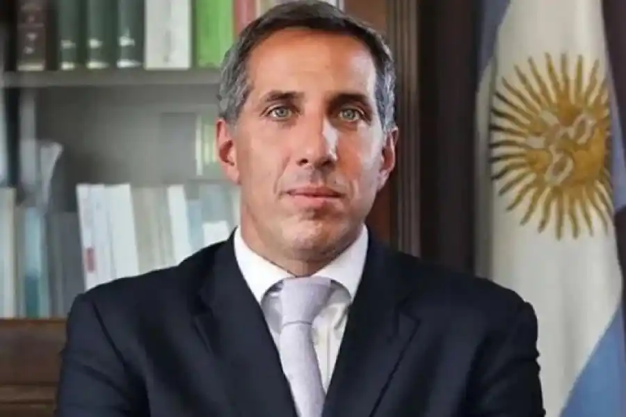 Según el fiscal Luciani, una mujer intentó agredirlo en un restaurante de Mar del Plata