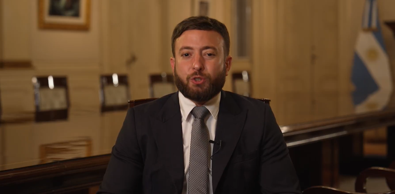 Laje, protagonista del video del Gobierno de Milei por la "memoria completa".