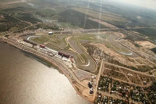 Guerrieri se destacó en Termas: podio y cuarto puesto en WTCC