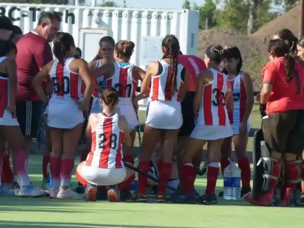 Las Leonas julienses debutan ante .Foto: Todo a Pulmón