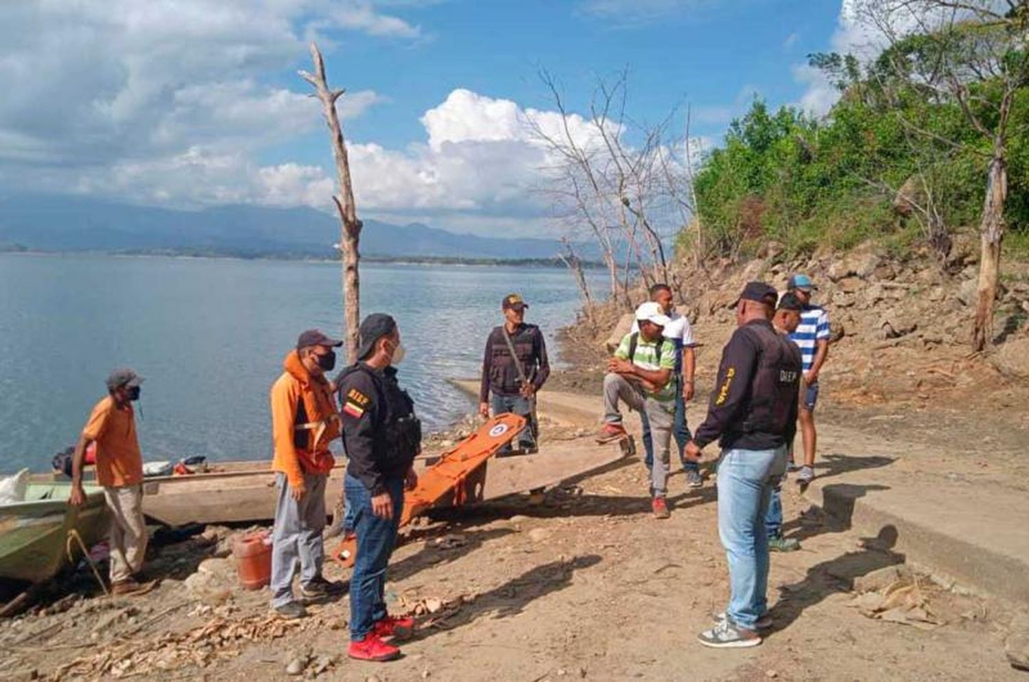 TRES DESAPARECIDOS: hallan cadáver del piloto de un helicóptero que cayó en embalse de Portuguesa