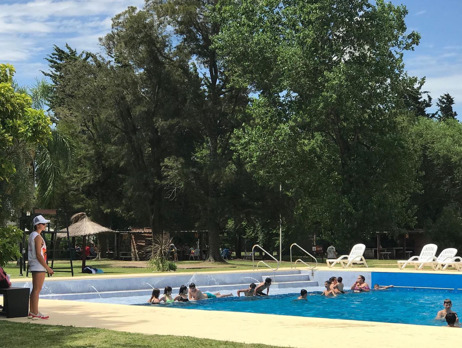 Para utilizar el Complejo municipal