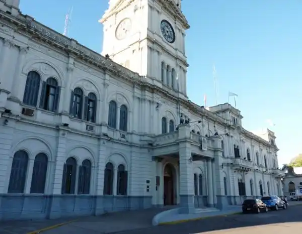 Esta semana se abonará el aguinaldo
a los trabajadores estatales entrerrianos
