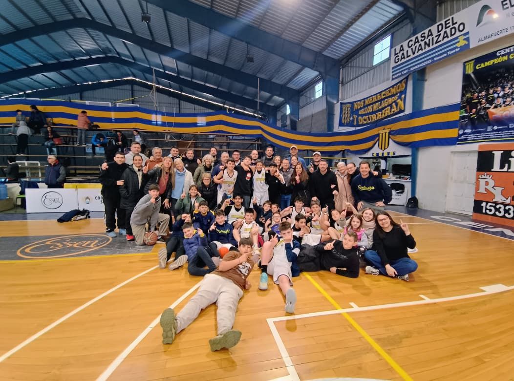 La Fiebre fue el mejor del Cuadrangular y avanzó de ronda. Foto: FM DaLe.