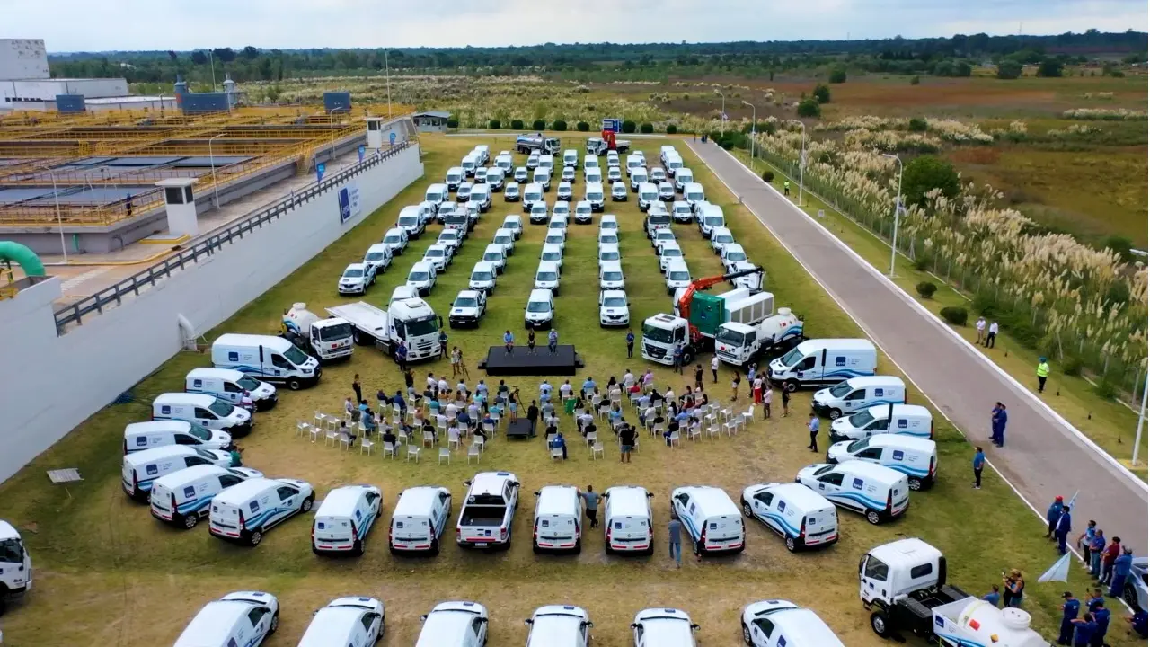 AySA celebró un nuevo aniversario de su creación renovando la flota de vehículos