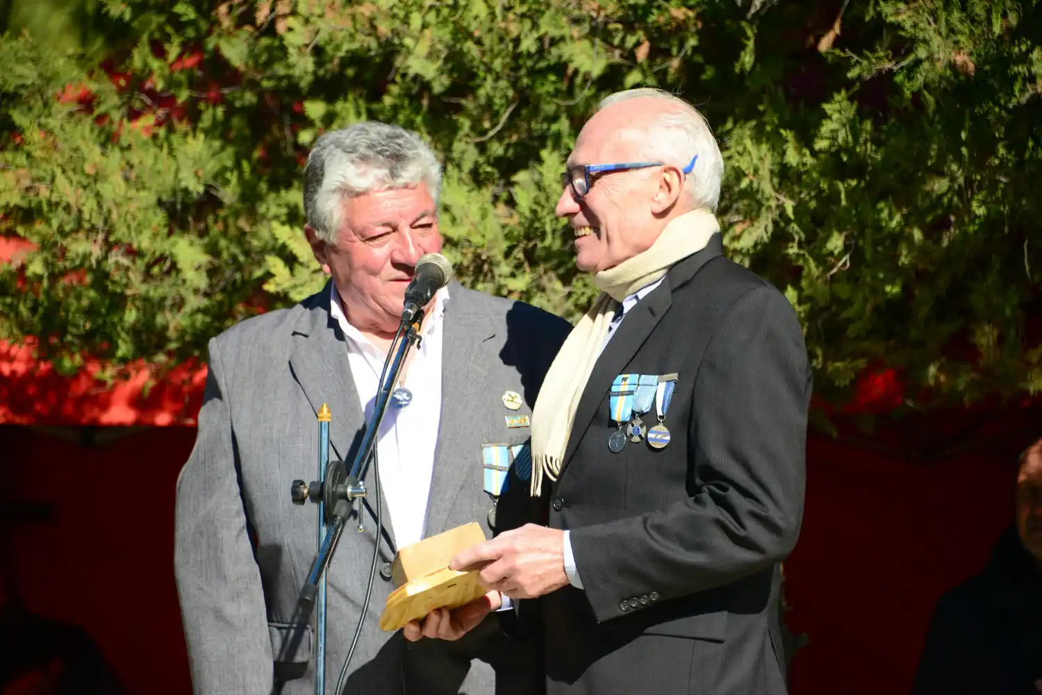 El 3 de mayo de 2024. Blas Fernández y José Andersen, durante el acto realizado en Copetonas (Foto gentileza de Lucas Chillemi-Archivo)