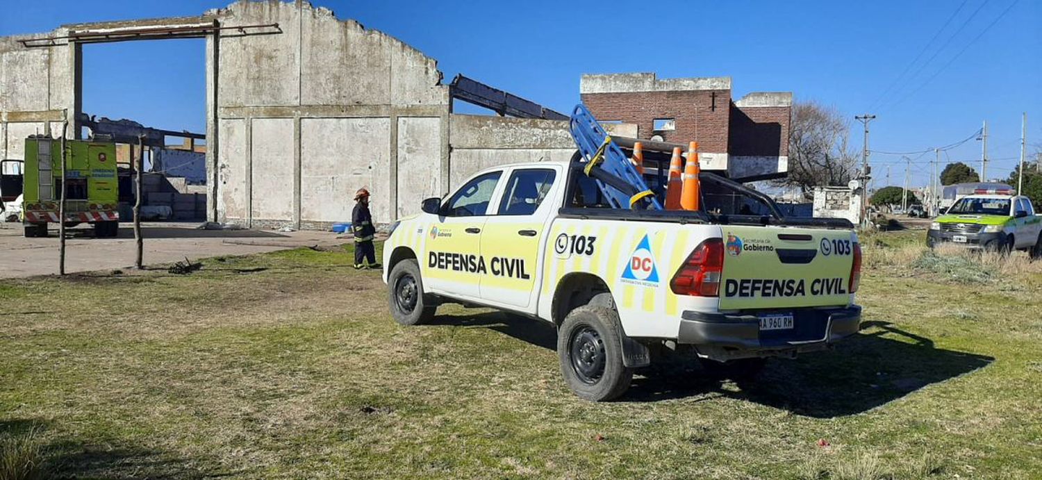 En 541 y 586. Bombero retirado sofocó un incendio