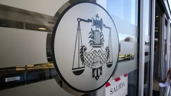 Se le dictó prisión preventiva a una mujer por venta de droga que cayó en un allanamiento en zona suroeste