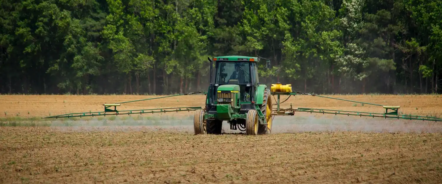 El gobierno insta a empresas y aplicadores de fitosanitarios a renovar su habilitación