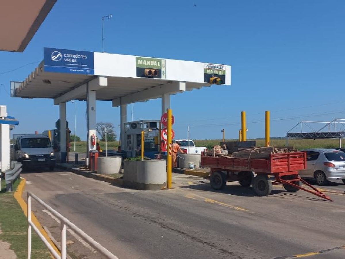 El peaje de Devoto comenzó a cobrar