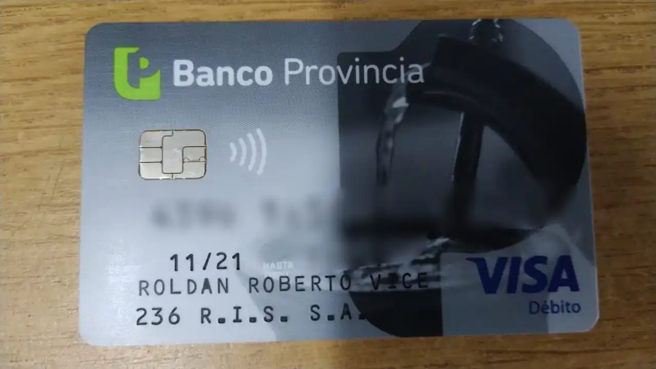 Tarjeta de débito encontrada