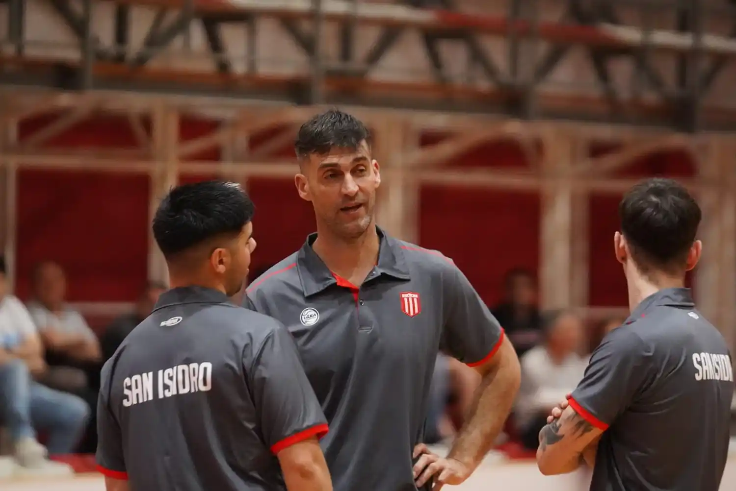 Sebastián Porta, entrenador de San Isidro.