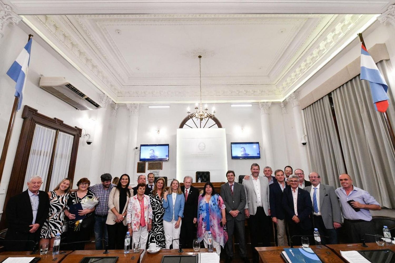 La Cámara de Senadores Aprueba el Presupuesto 2024 para Entre Ríos y Otros Proyectos de Importancia