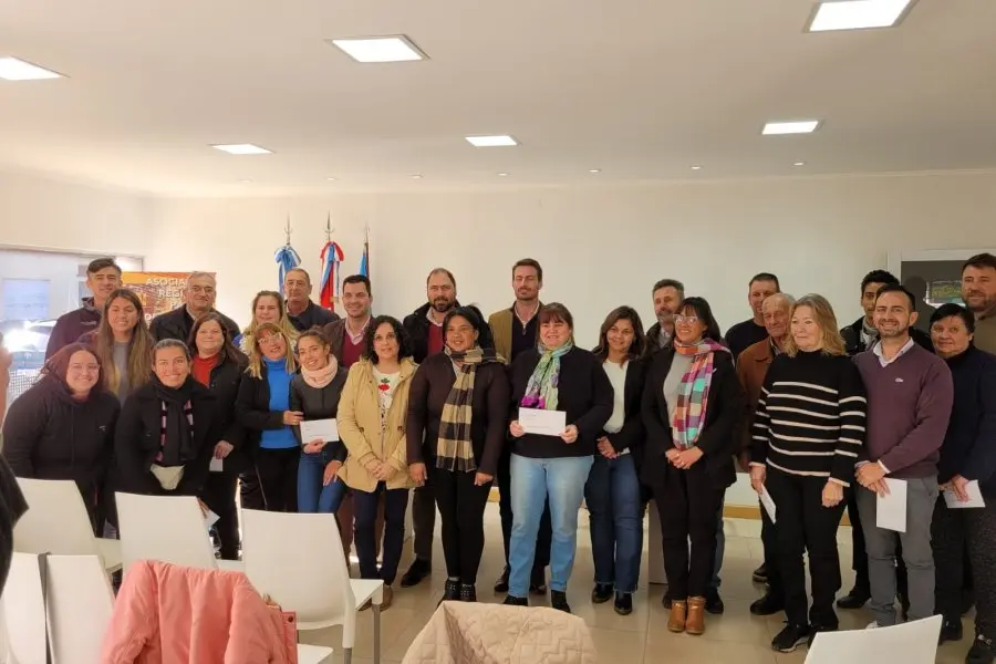 Emprendedores de Rafaela recibieron créditos de la Asociación Regional para el desarrollo