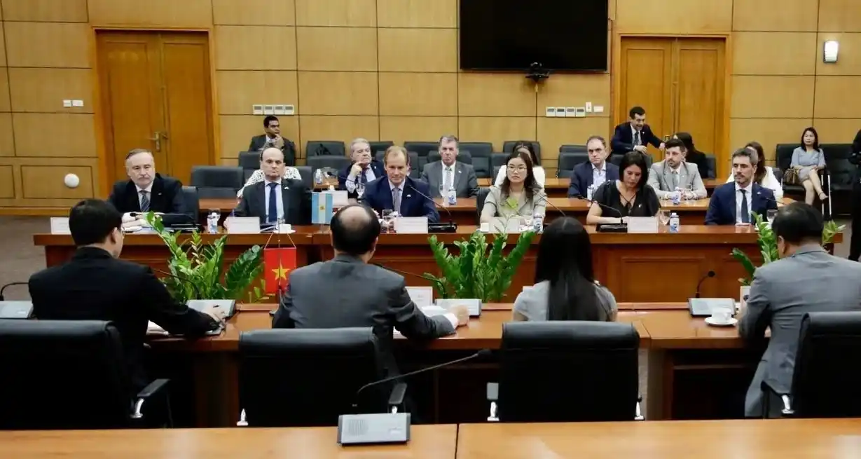 Santa Fe participó de una misión de la Región Centro en Vietnam