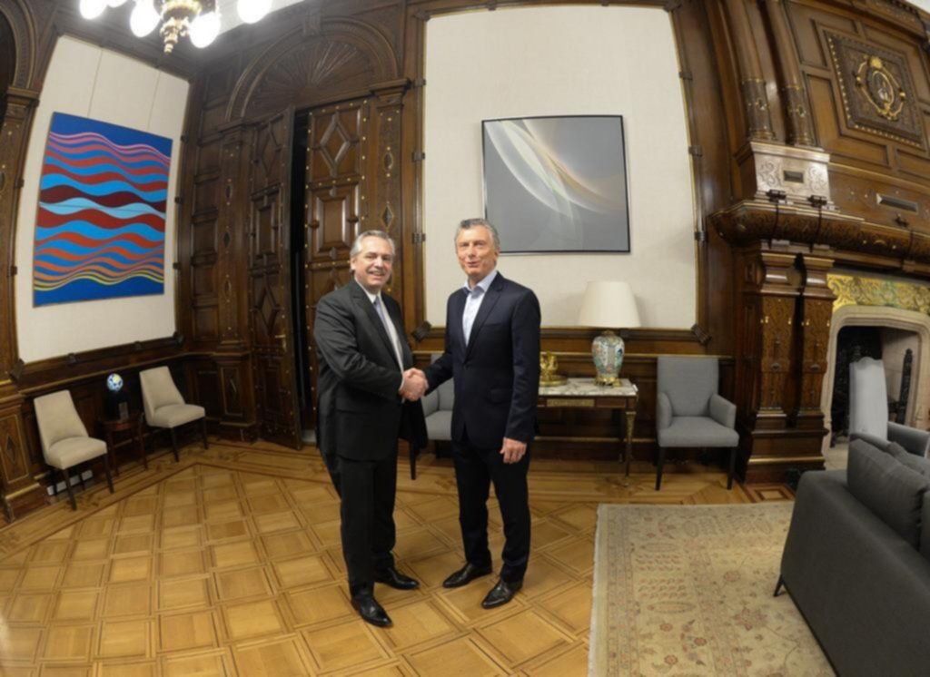 Macri y Alberto Fernández se reunieron en Casa Rosada para acordar la transición