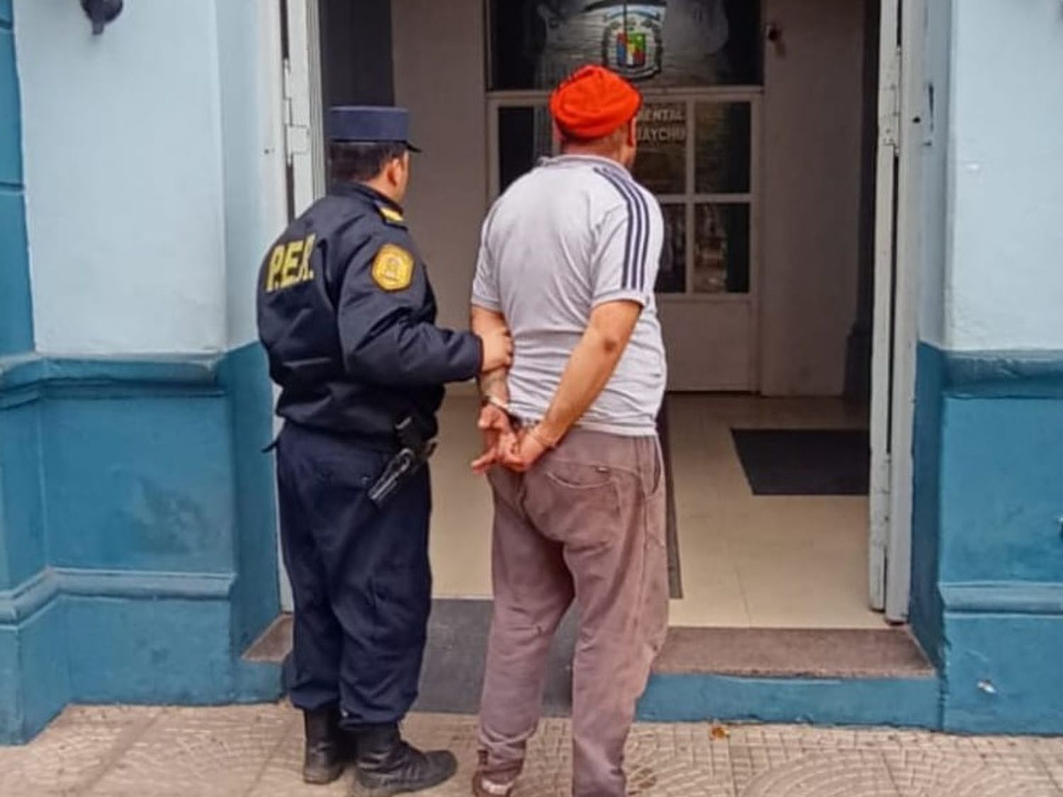 Violencia de género en Gualeguaychú: un hombre fue detenido tras incendiar la moto de su pareja