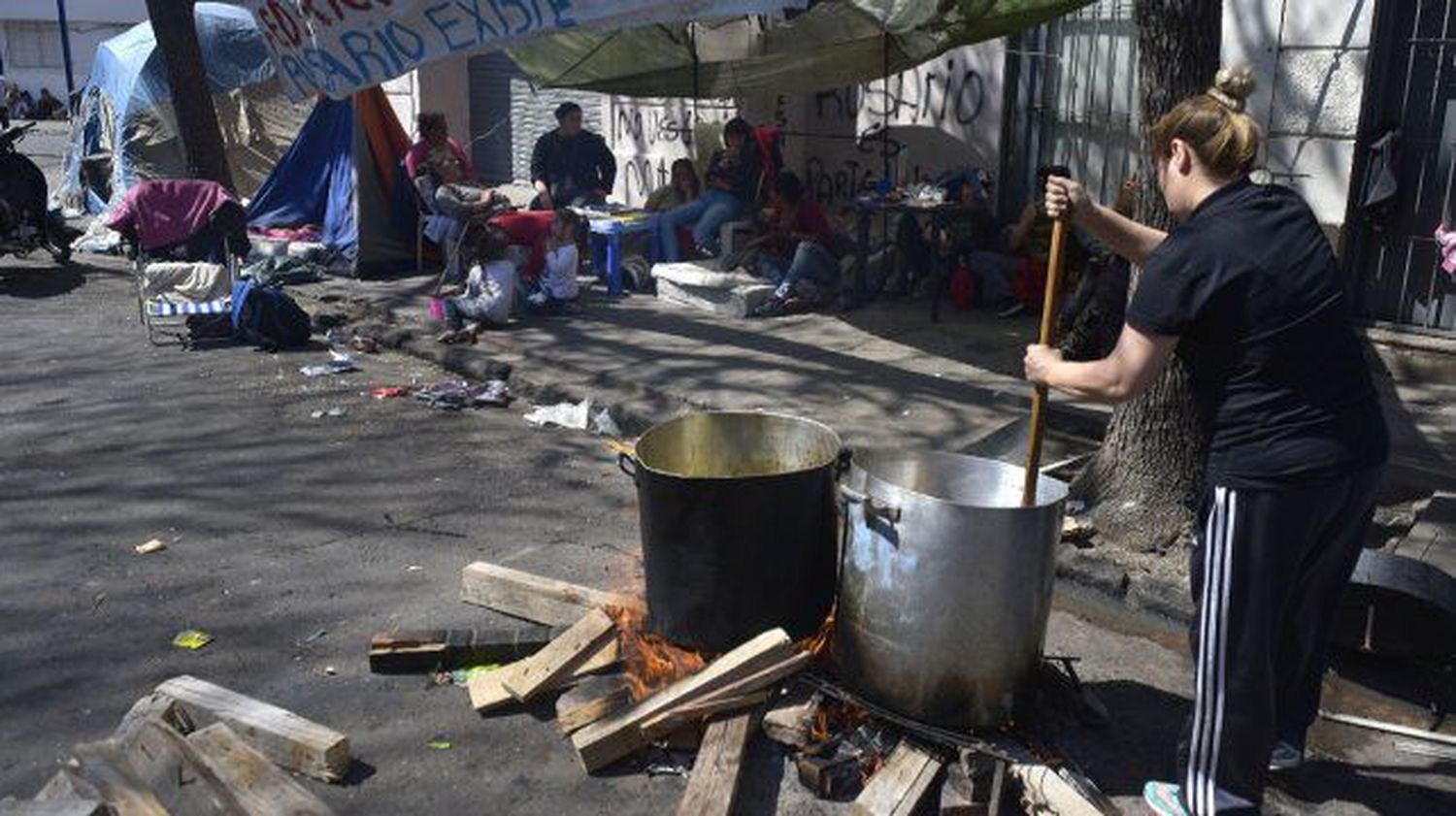 La pobreza alcanza al 43,1% de la población, según el último informe de la UCA