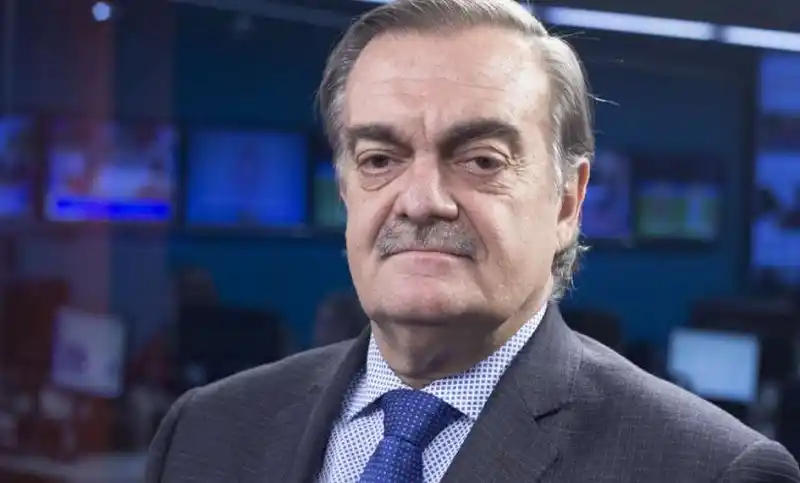 Alberto Lugones, presidente del Consejo.