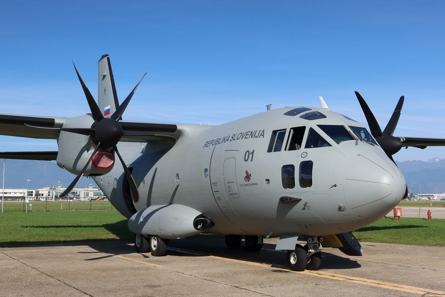 Slovenia and Italy sign contract for the purchase of second Leonardo C-27J Spartan