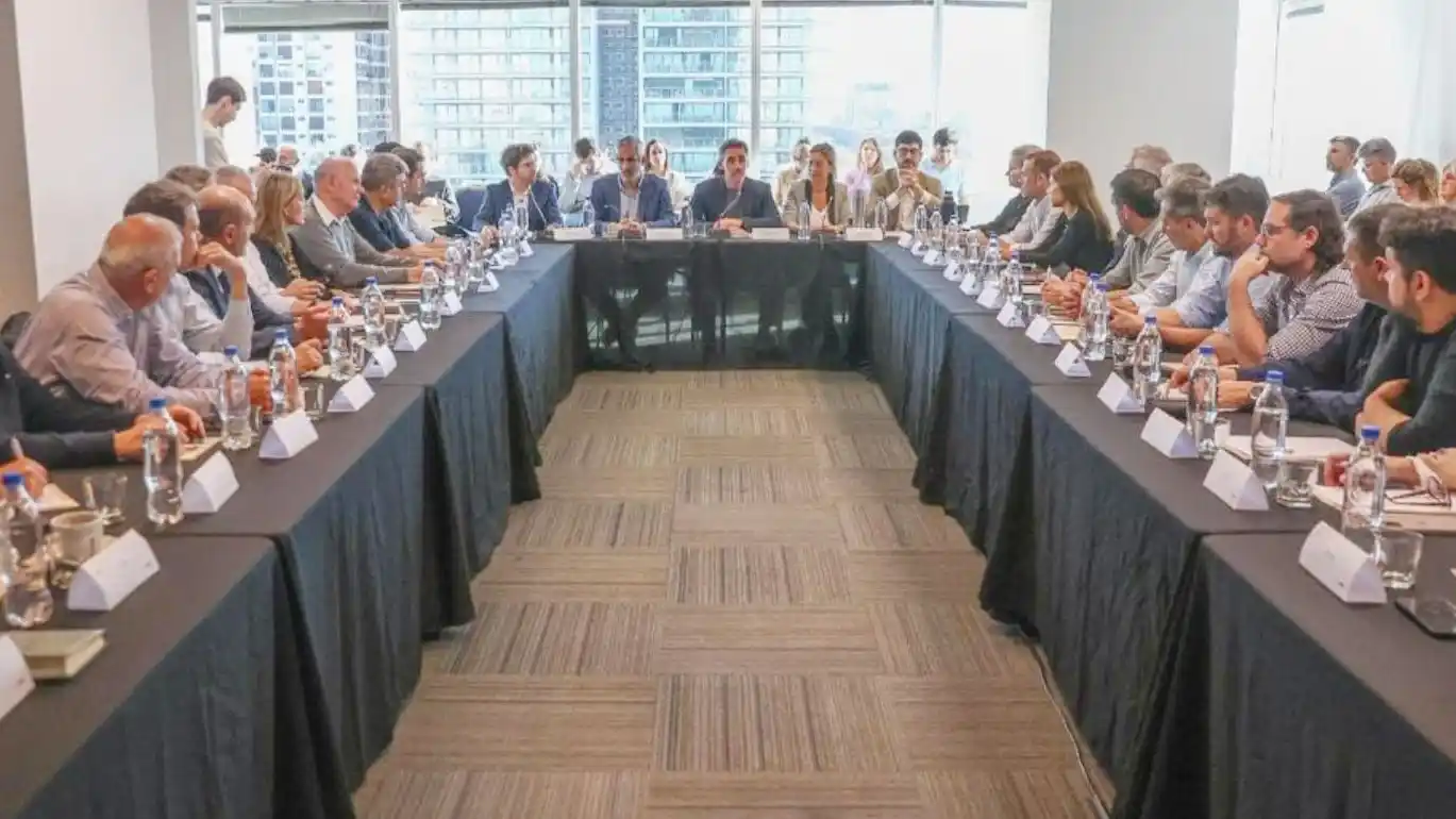 Entre Ríos impulsa una agenda de planificación foresto industrial junto al CFI y otras provincias