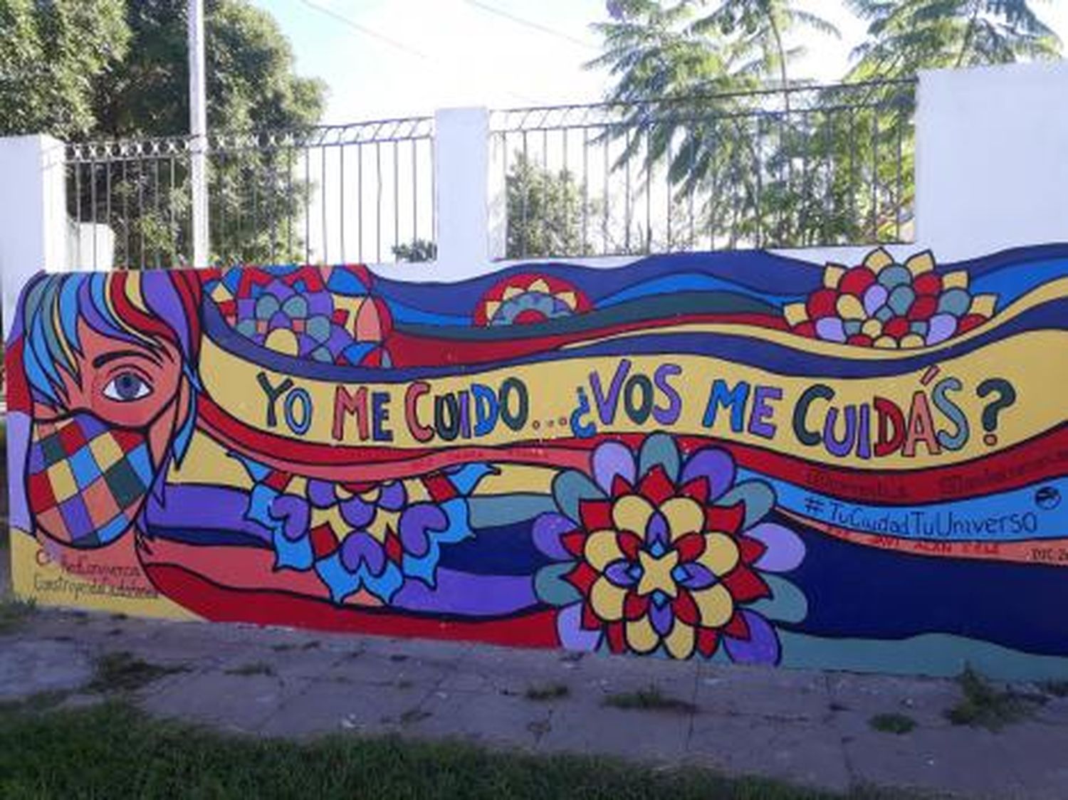 En barrio Centenario pintan murales para concientizar sobre el coronavirus