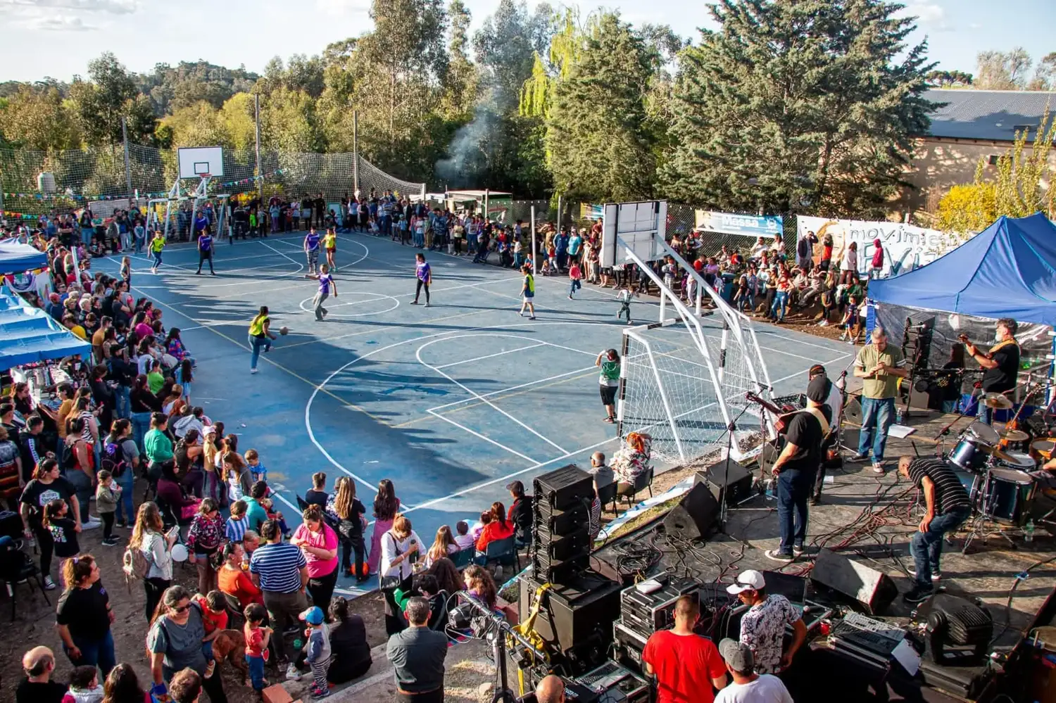 Con propuestas de futsal, teatro comunitario, yoga y otros, Casa Común amplía su oferta de talleres