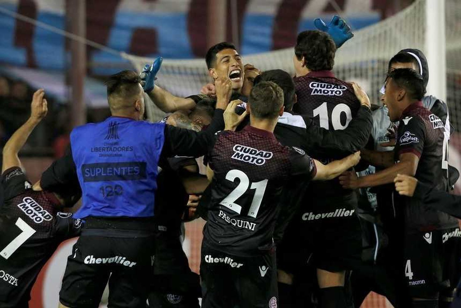 Lanús también hace historia
