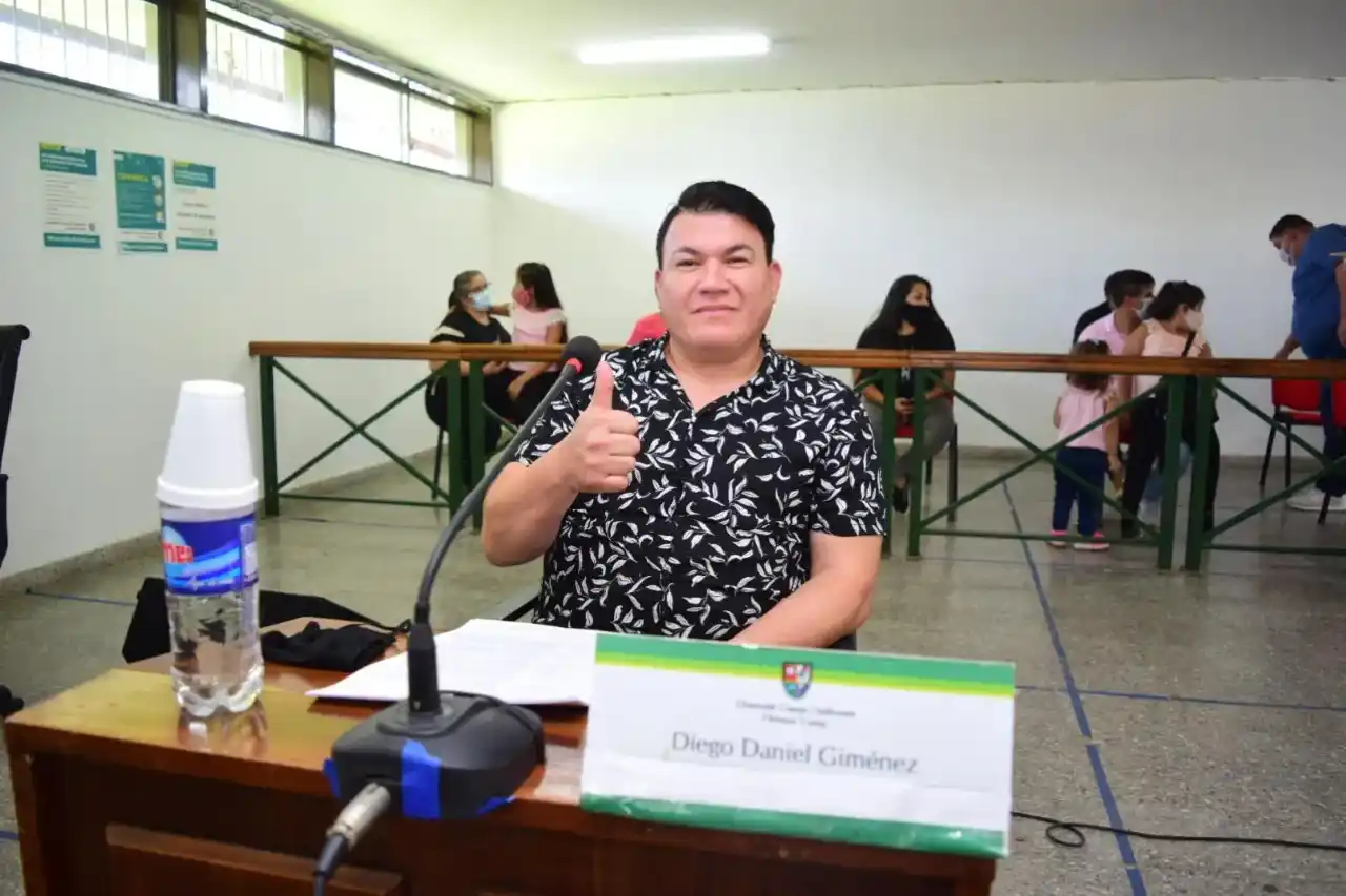 Papelón de un concejal de Florencio Varela: Celebró la aprobación del Presupuesto 2023 pero nunca se trató en el HCD