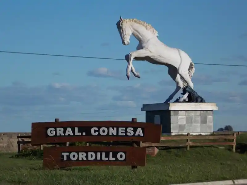 Tordillo: El intendente Olivera convocó a los vecinos a controlar la obra pública