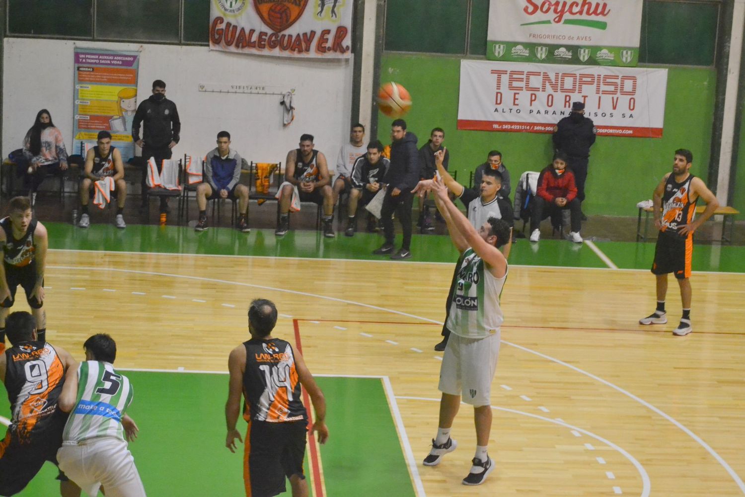 Centro Bancario le ganó a Urquiza y está cerca de la final