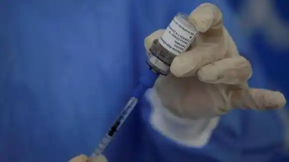 Por qué una persona vacunada de covid-19 puede contagiar el virus