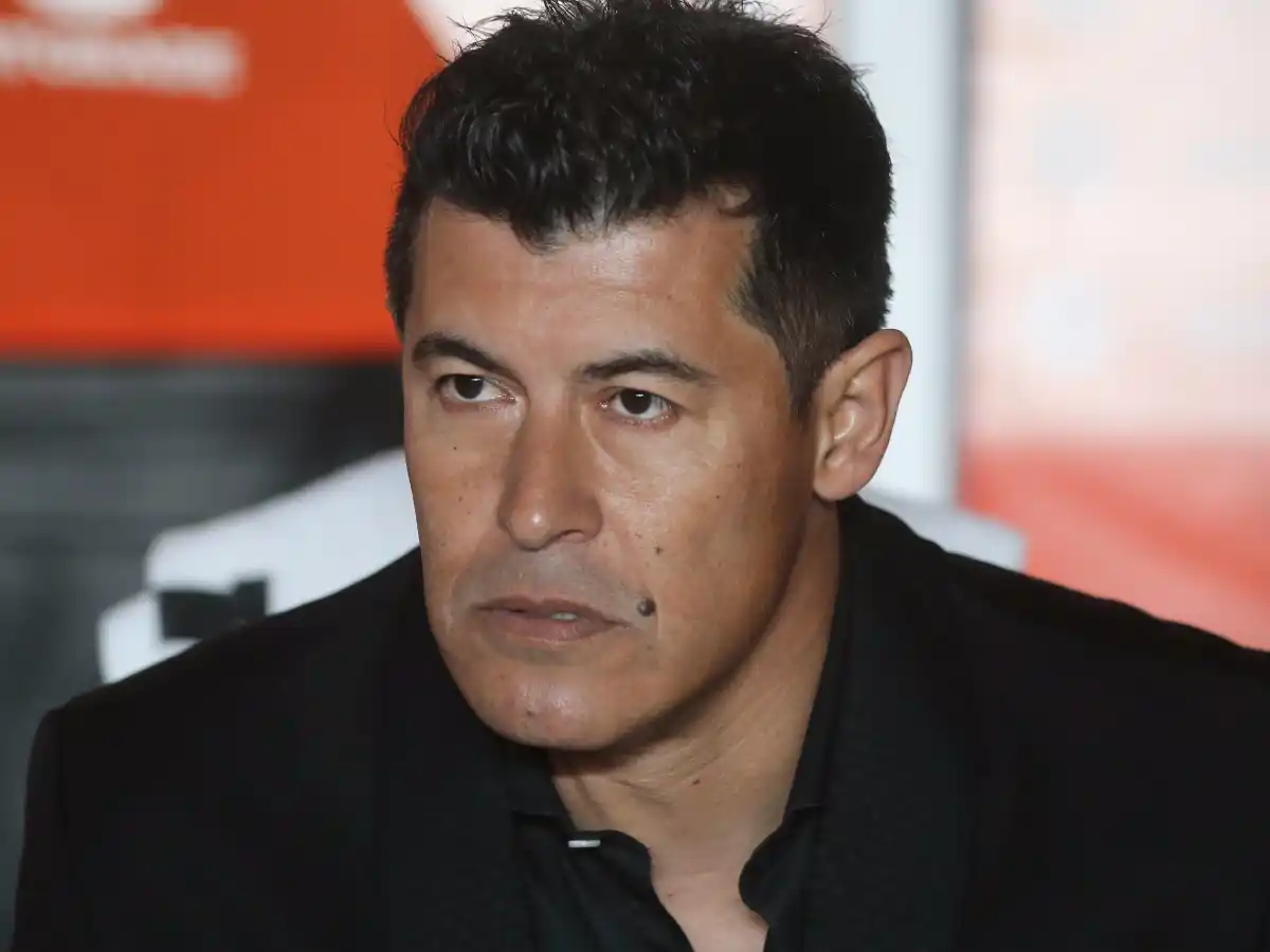 Almirón no sigue y lo reemplazará Carboni