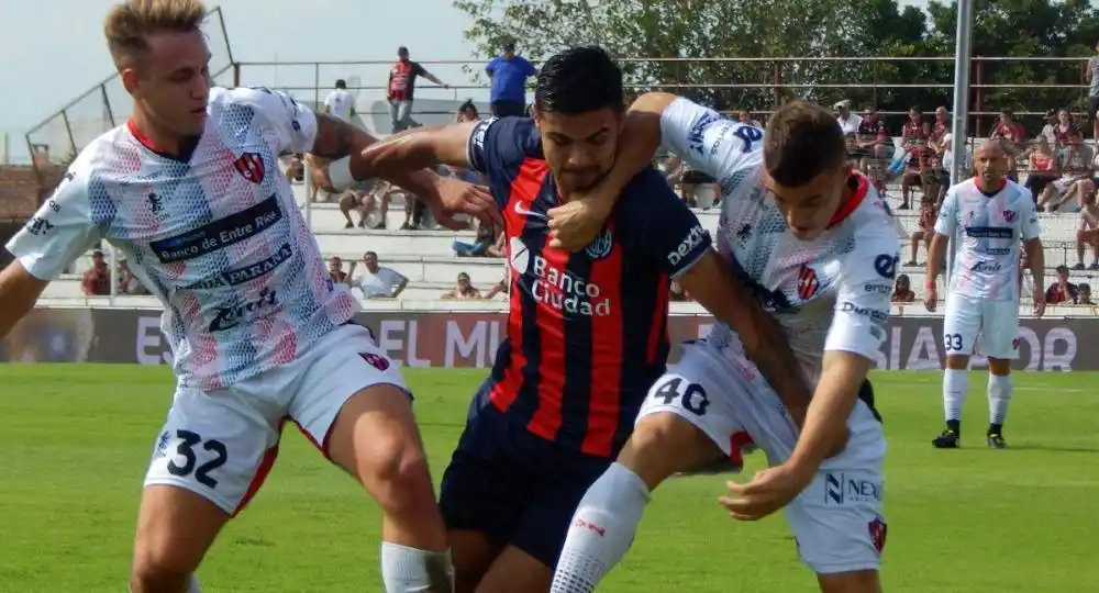 San Lorenzo perdió dos puntos que pueden complicar su objetivo